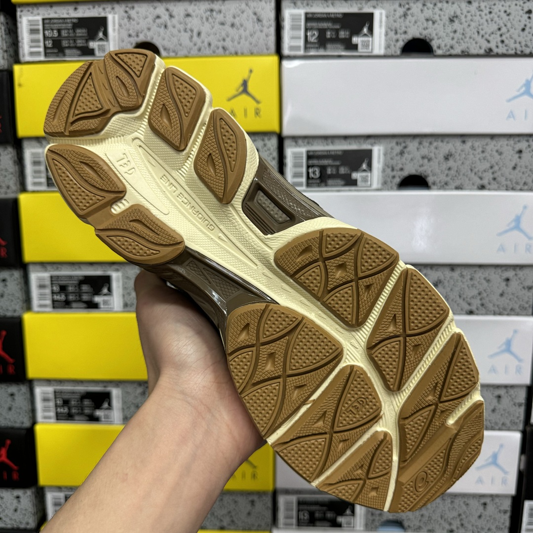 ASICS Gel-NYC Brown Storm Tan Presidio - Image 2