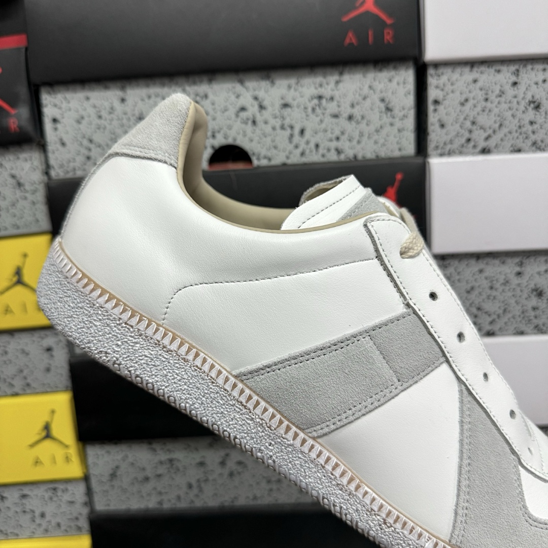 On Running Maison Margiela Replica German Army Trainer Dirty Wash H8339 White Grey (GAT Dark Suede) - Image 5