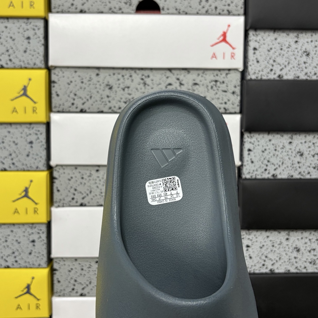 Adidas Yeezy Slide Slate Marine Slides Dark Grey Green (Matte) - Image 5