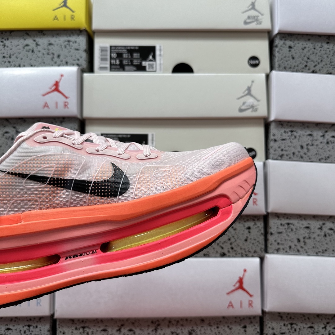Nike Vomero Premium HQ2050-442 - Image 3