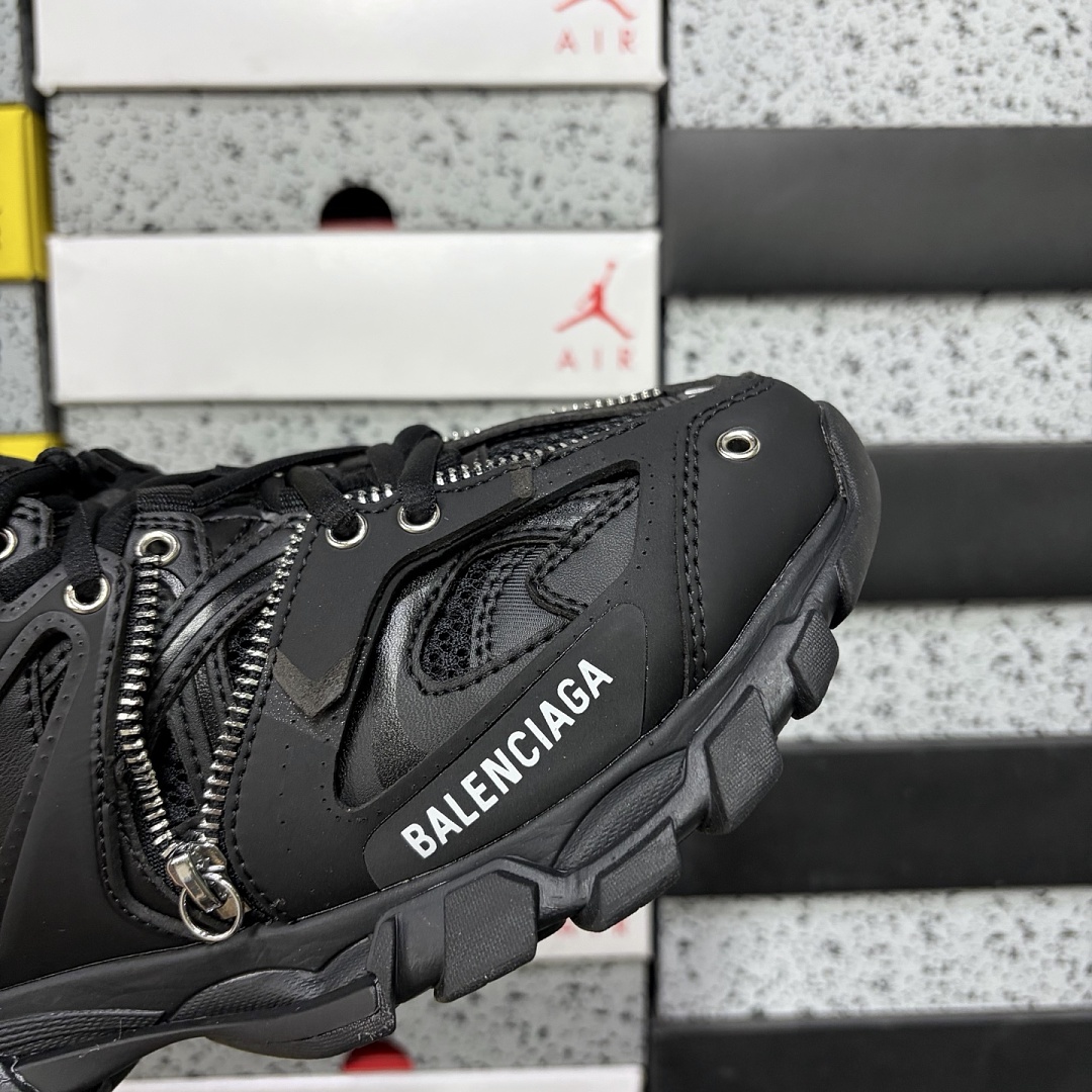Balenciaga BLCG Track 3.0 - Image 7