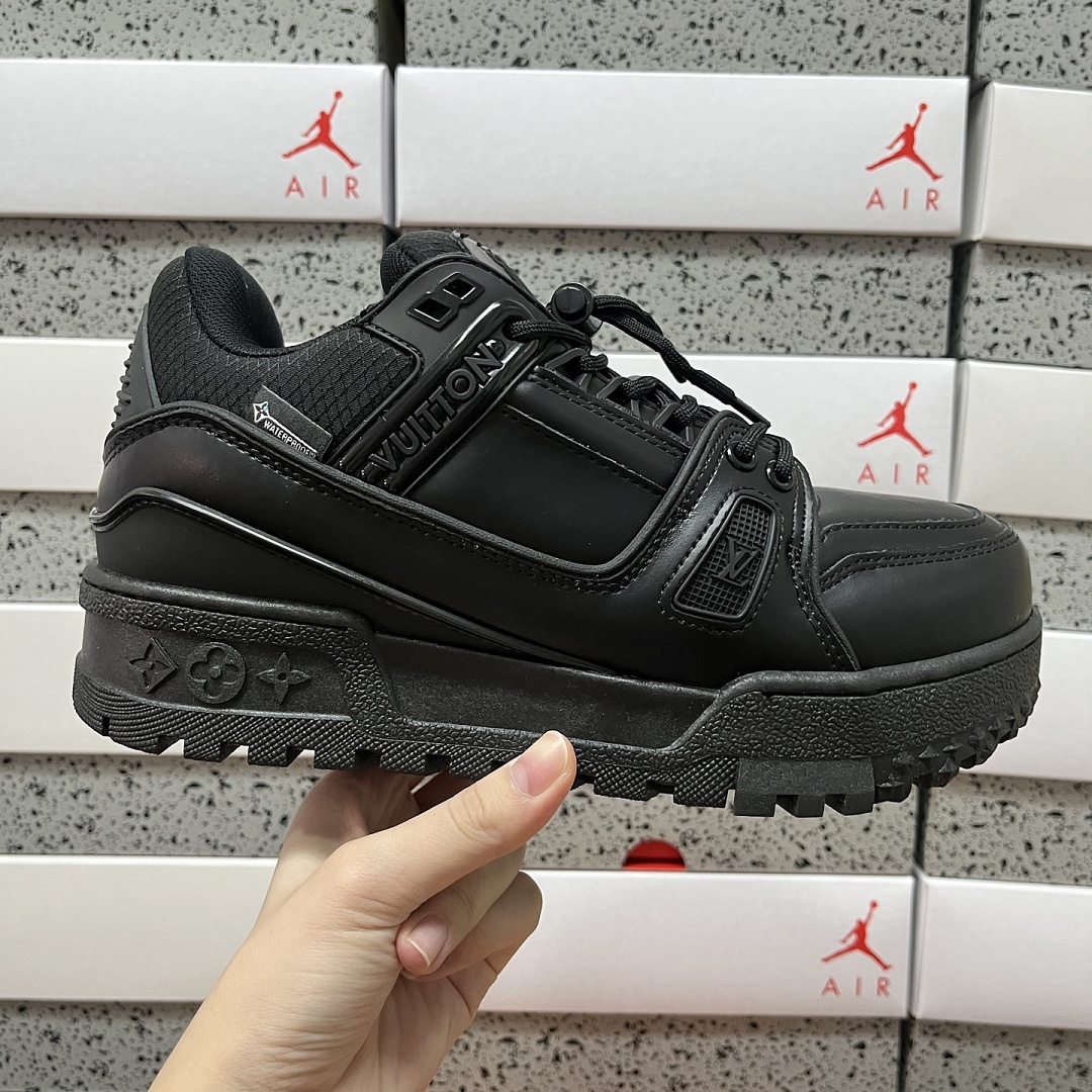 Louis Vuitton Trainer Maxi (Black) - Image 7