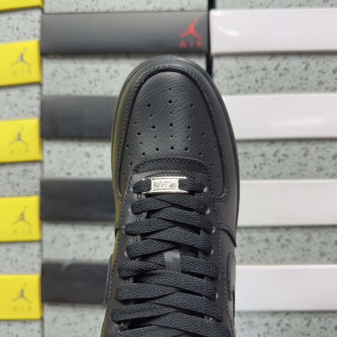 Nike Air Force 1 Low Drake - Image 6