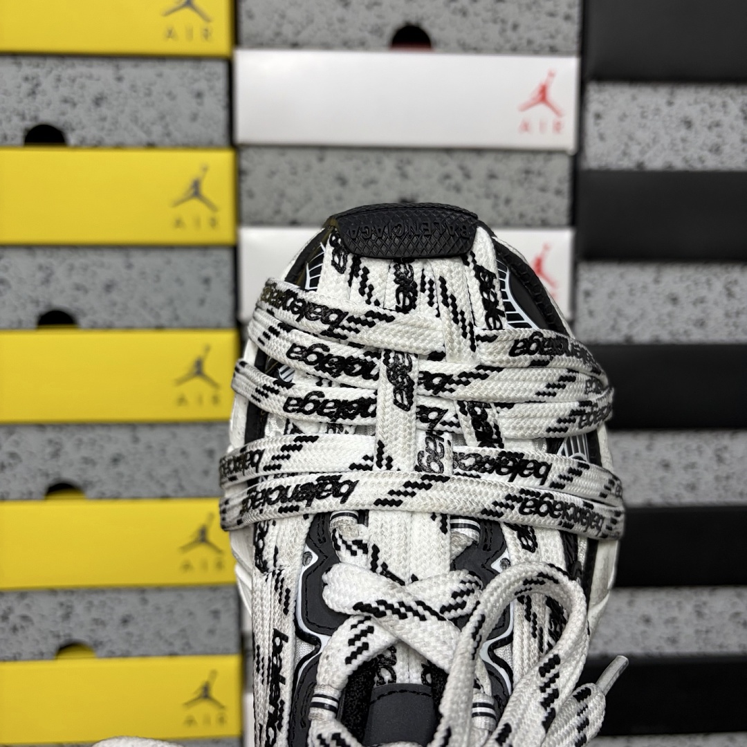 Balenciaga 3XL Extreme Laces (White Black) - Image 9