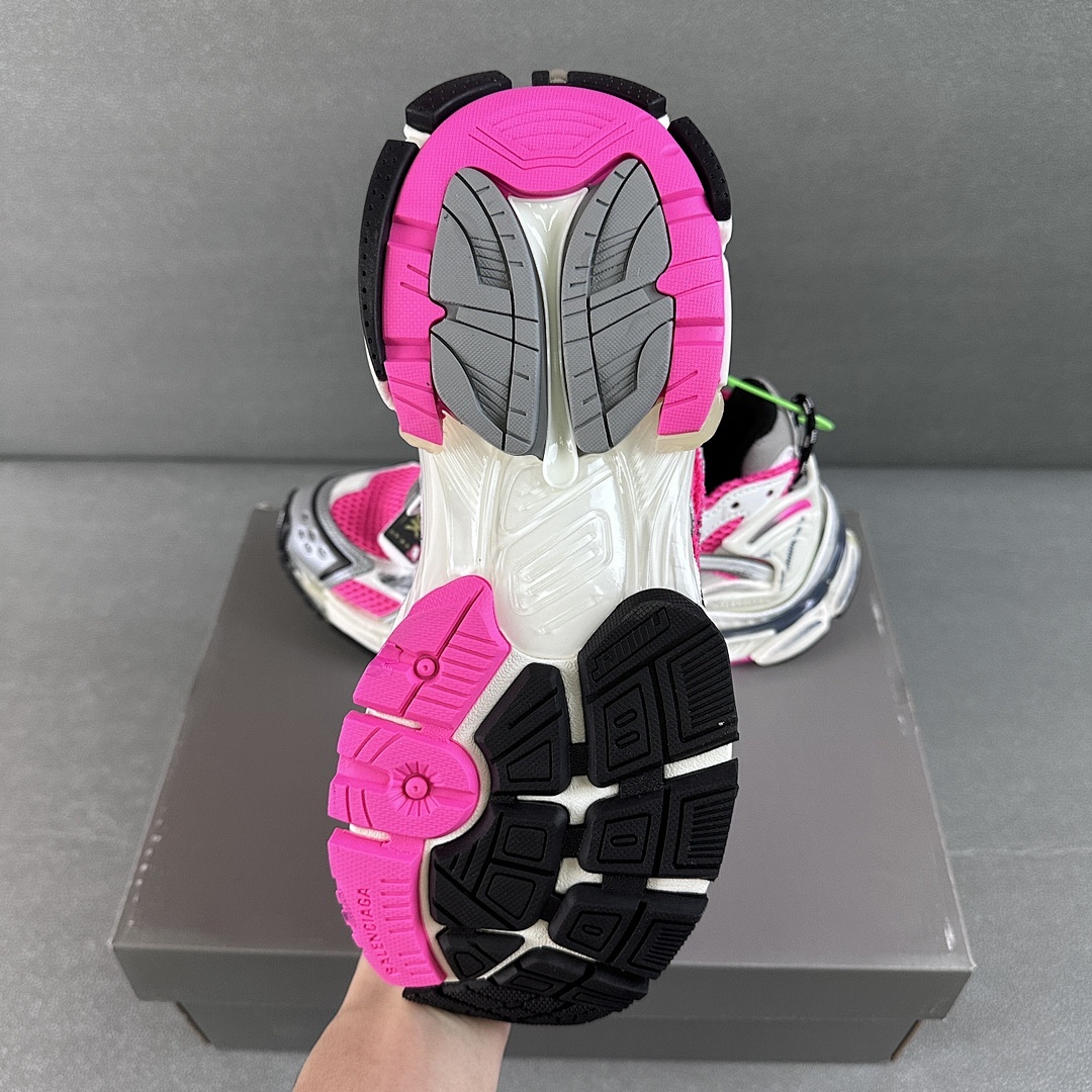 Balenciaga Runner - Image 36