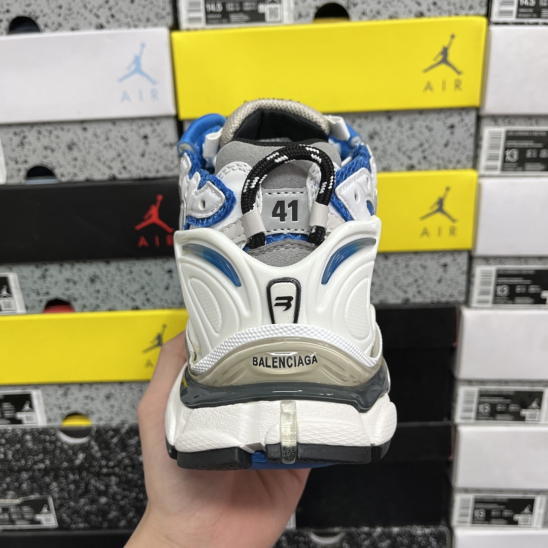 Balenciaga BLCG Runner 7.0 - Image 5