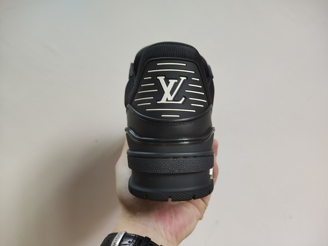 Louis Vuitton LV Trainer Blacck Embossed Monogram - Image 4