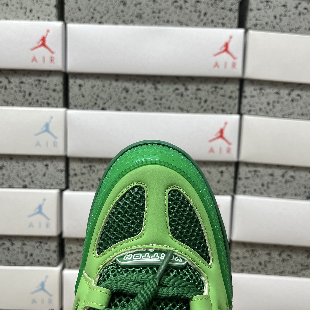 Louis Vuitton Skate Sneaker V3-4 - Image 5