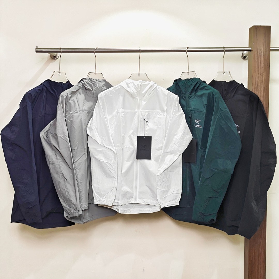 Arc'teryx Squamish Hoodie - Image 61