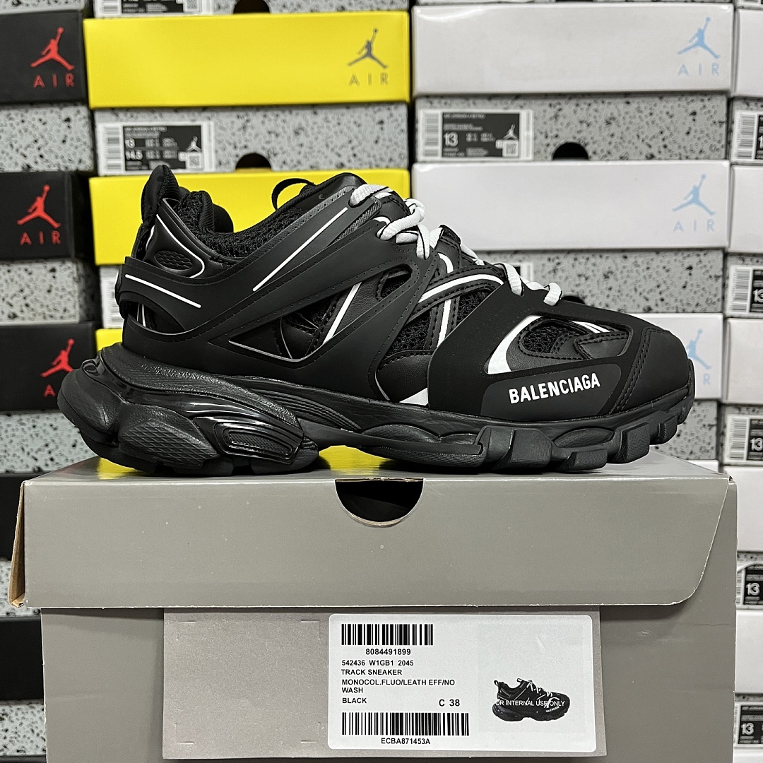 Balenciaga BLCG Track 3.0