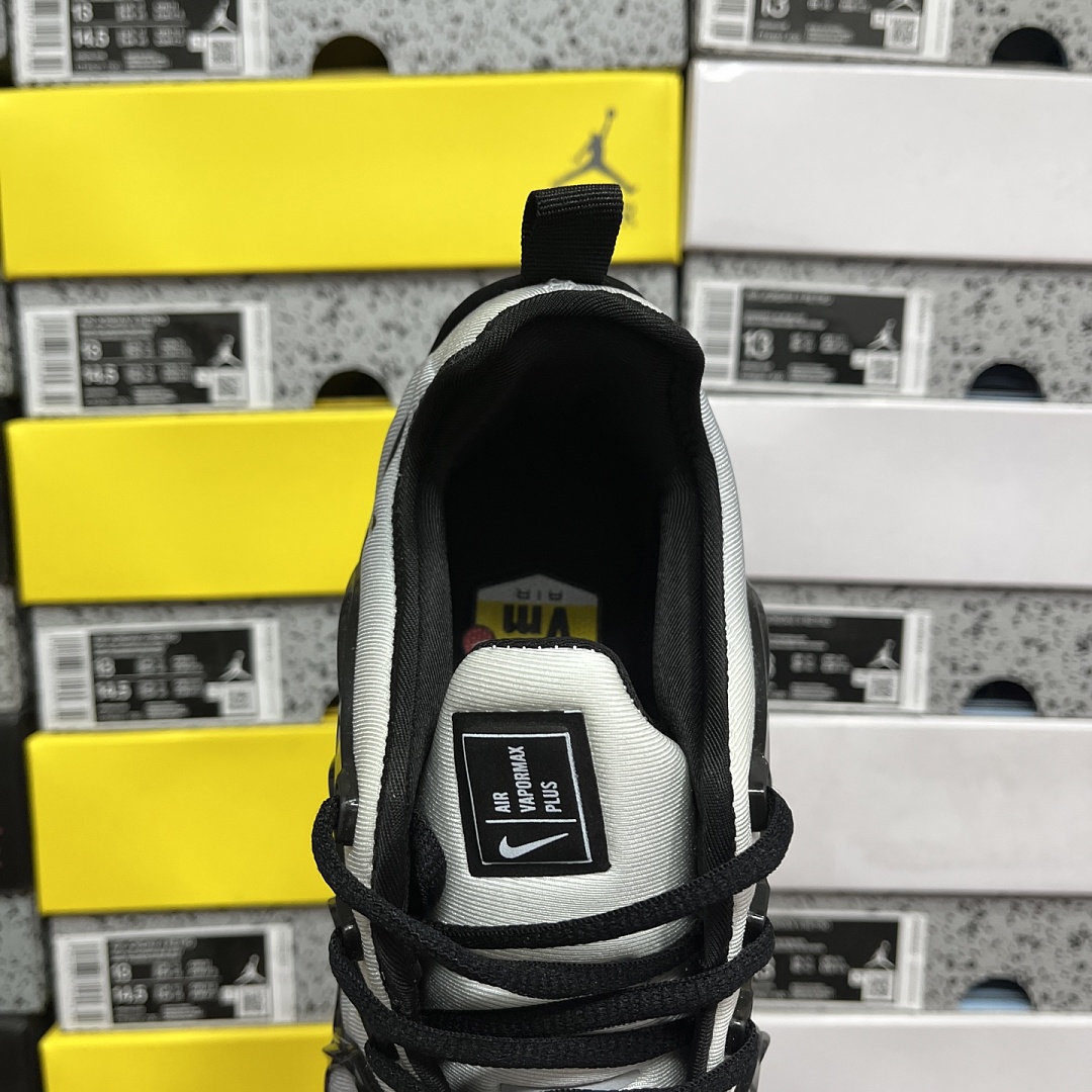 Nike Air VaporMax Plus - Image 2