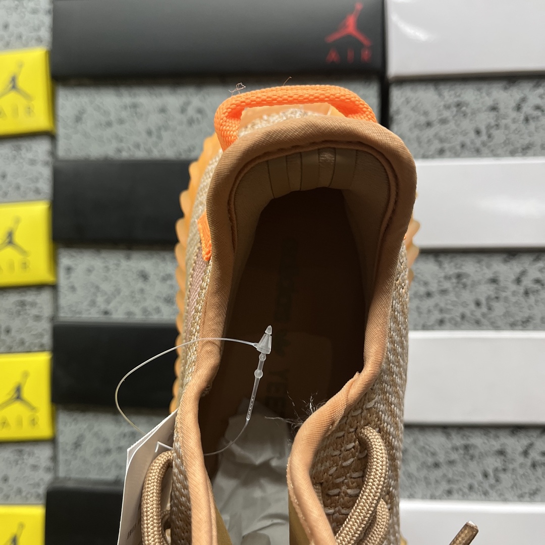 Adidas Yeezy Boost 350 V2 - Image 4