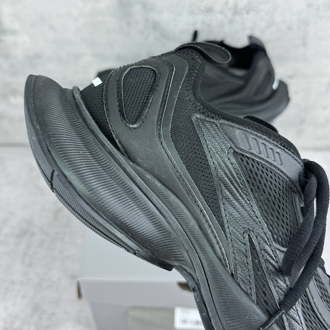 Balenciaga Circuit - Image 3