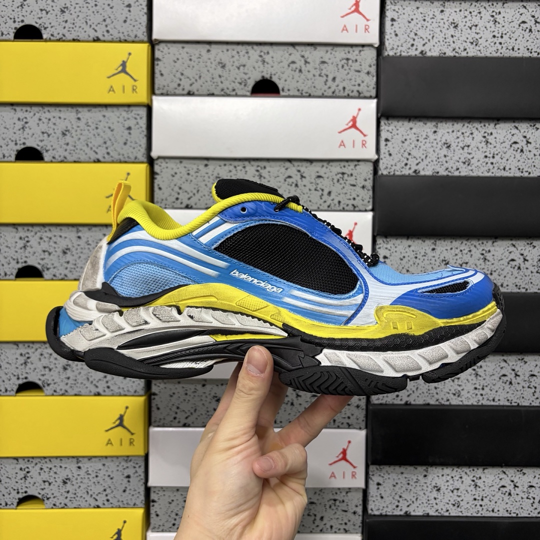 Balenciaga Triple S 2 - Image 5