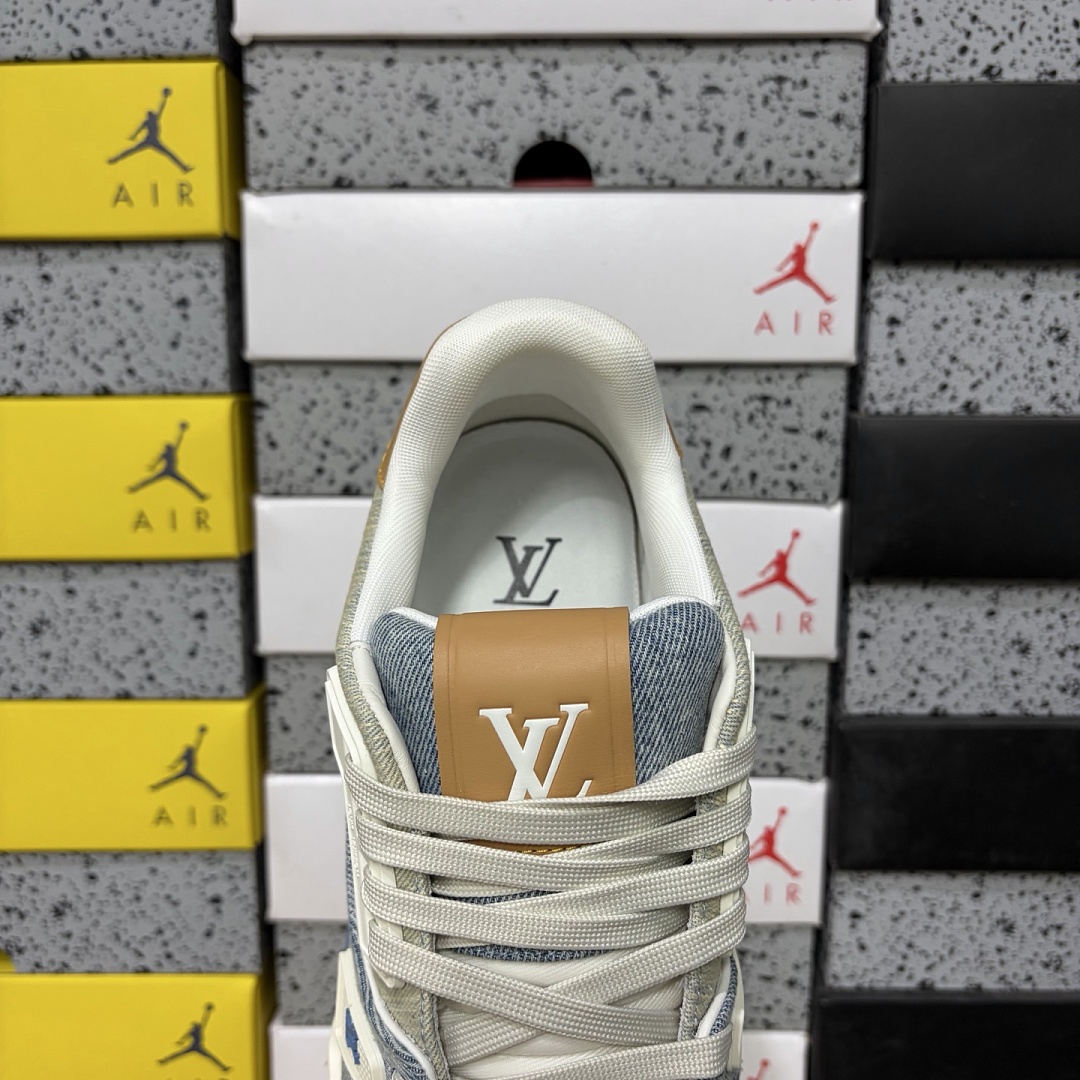 Louis Vuitton Trainer - Image 6