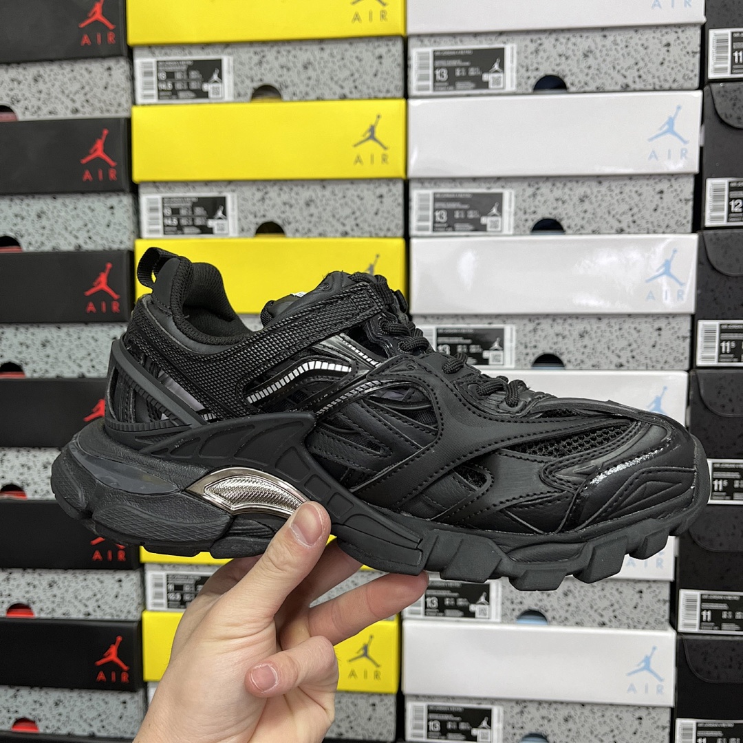 Balenciaga Track 2.0 - Image 50