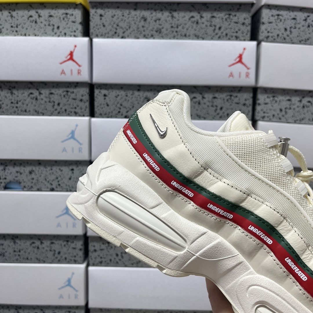 Nike Air Max 95 SP Undefeated (Sail) - Image 9