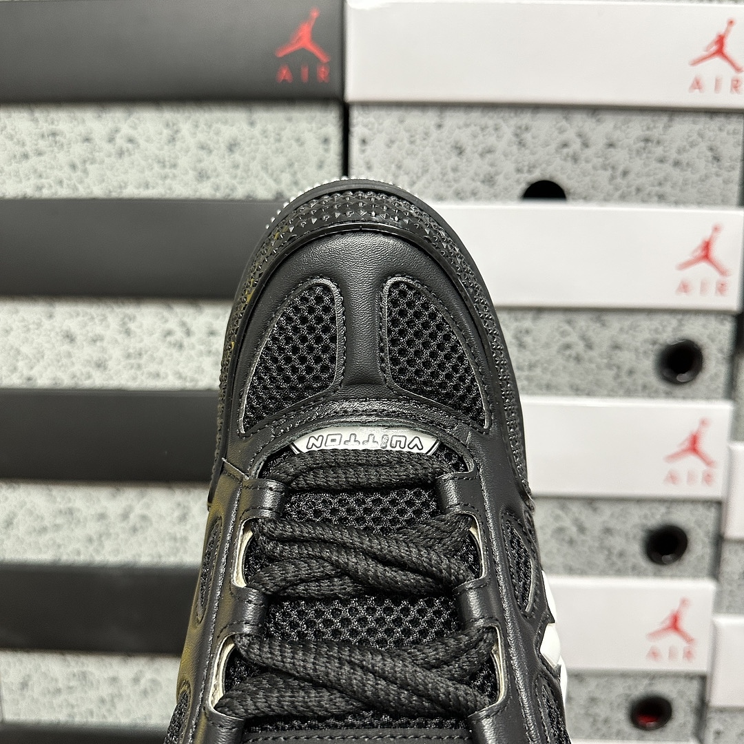 Louis Vuitton Skate Sneaker SK8 (Black White) - Image 4
