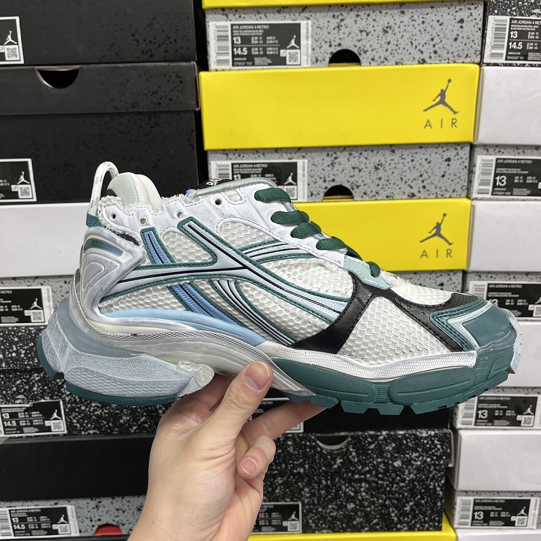 Balenciaga BLCG Runner 7.5 - Image 5
