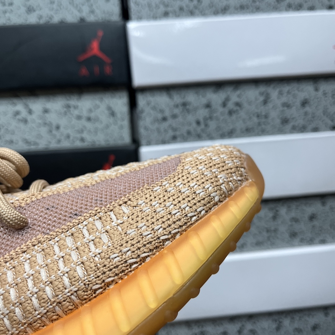 Adidas Yeezy Boost 350 V2 - Image 9