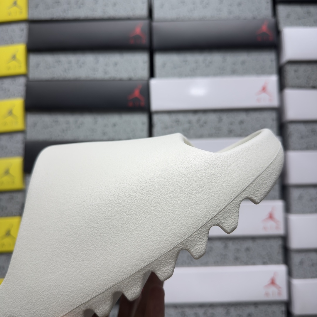 Adidas YOO - Image 3