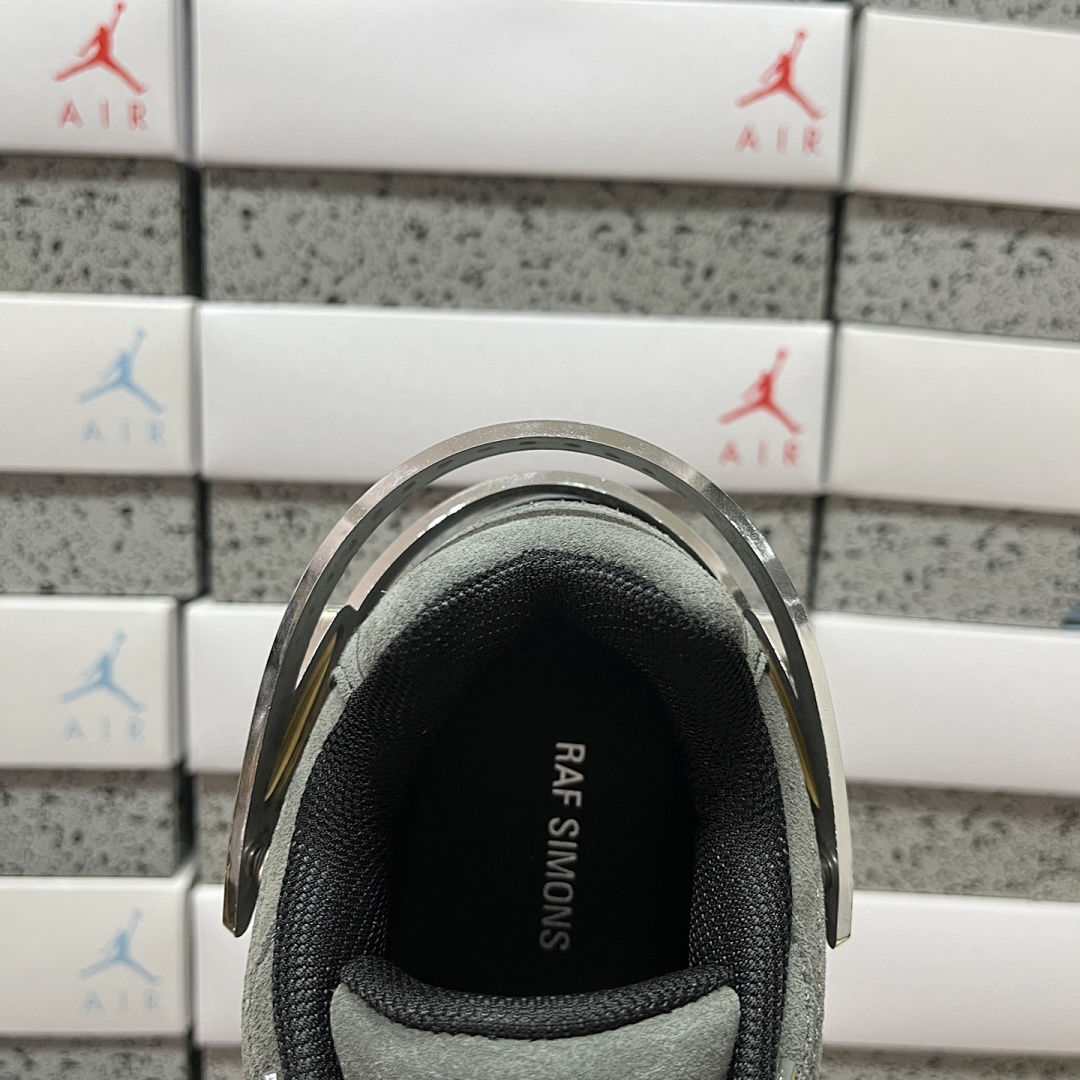 On Running Raf Simons Cylon-21 Grey 003L - Image 4