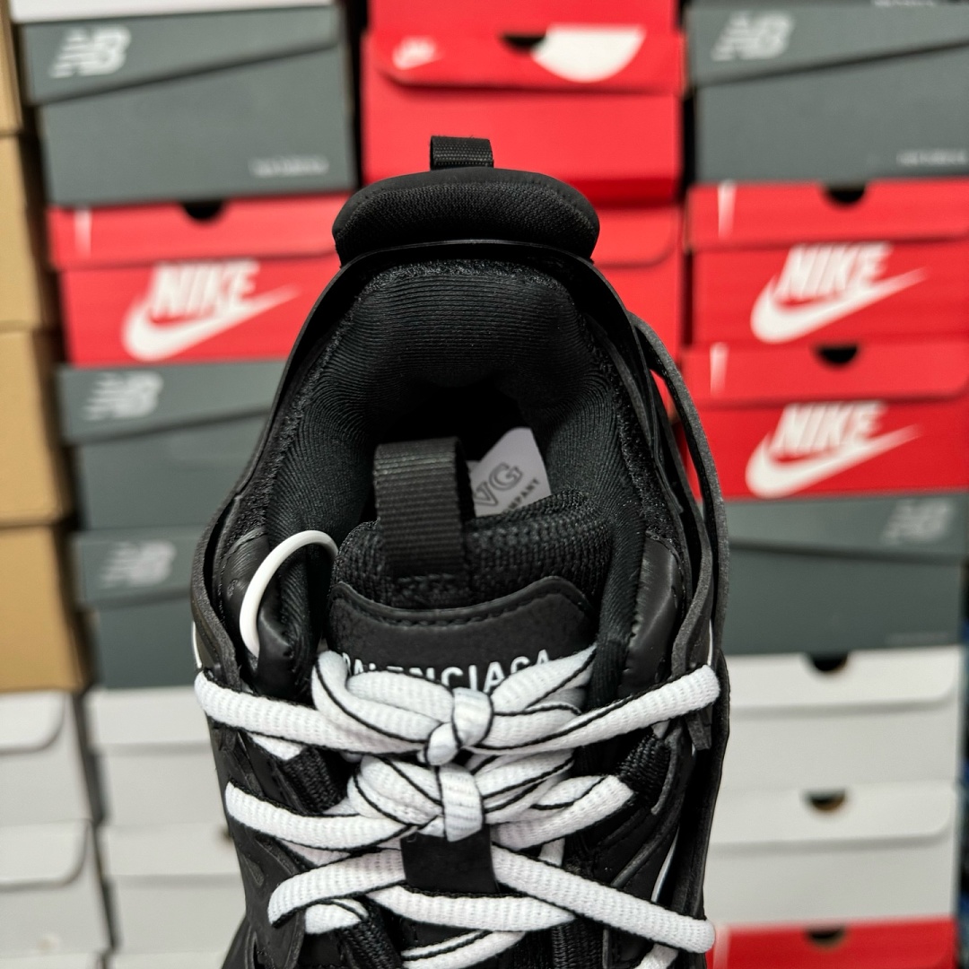 Balenciaga Track Black White LED - Image 6