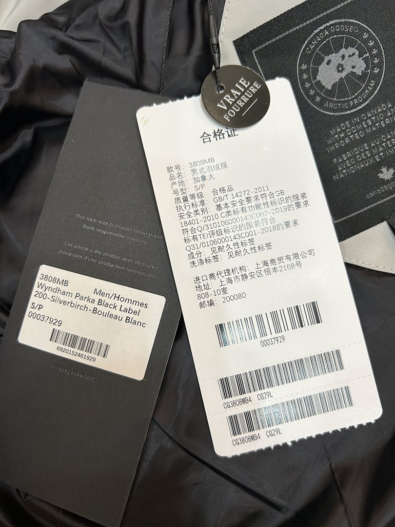 Canada Goose Wyndham Parka - Image 110