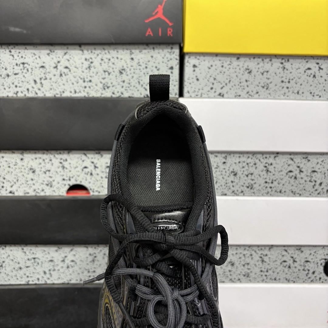 Balenciaga BLCG Radar 25 Gen - Image 10