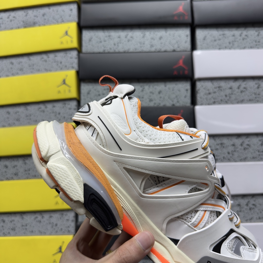 Balenciaga BLCG Track LED 3.0 (Orange) - Image 4