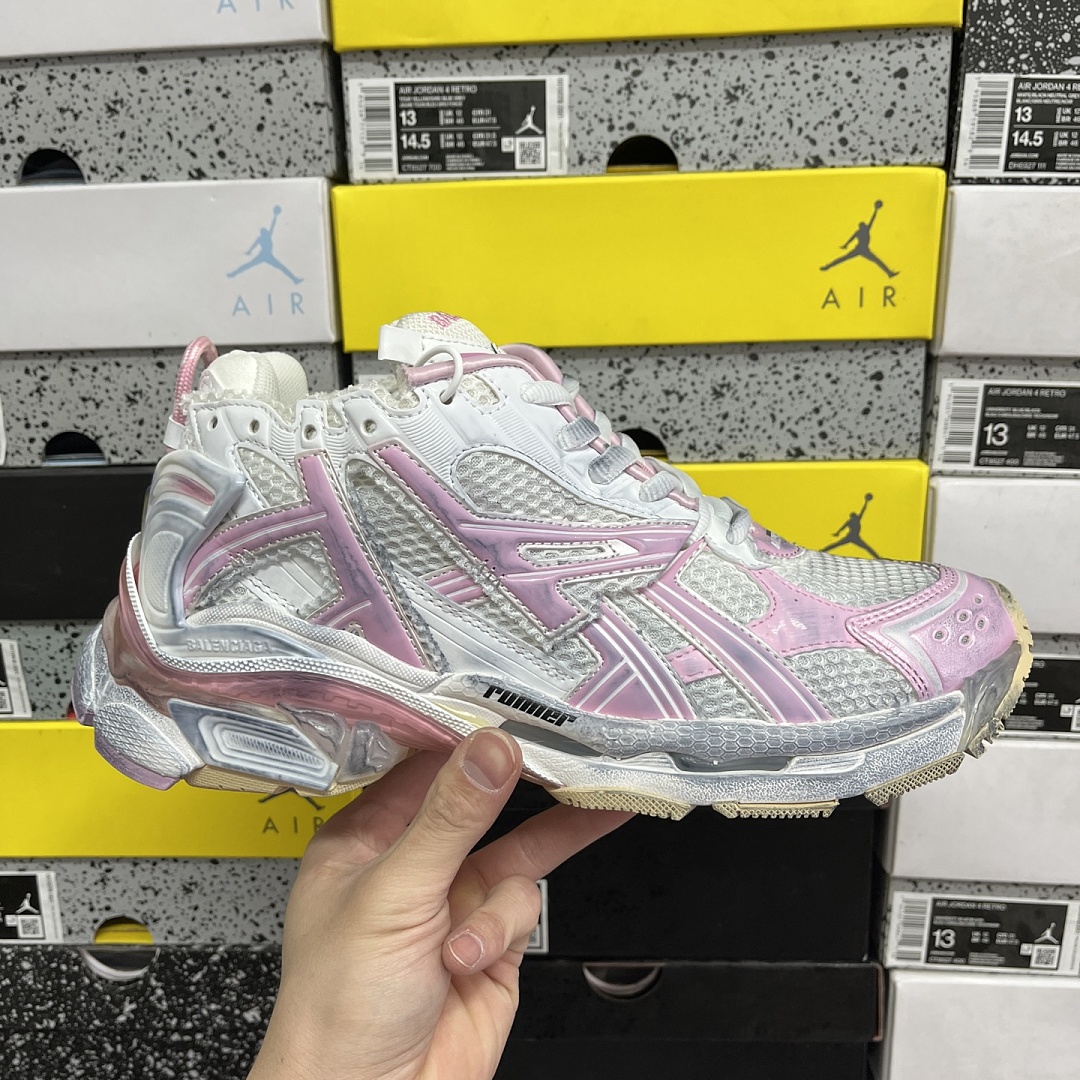 Balenciaga BLCG Runner 7.0 - Image 5