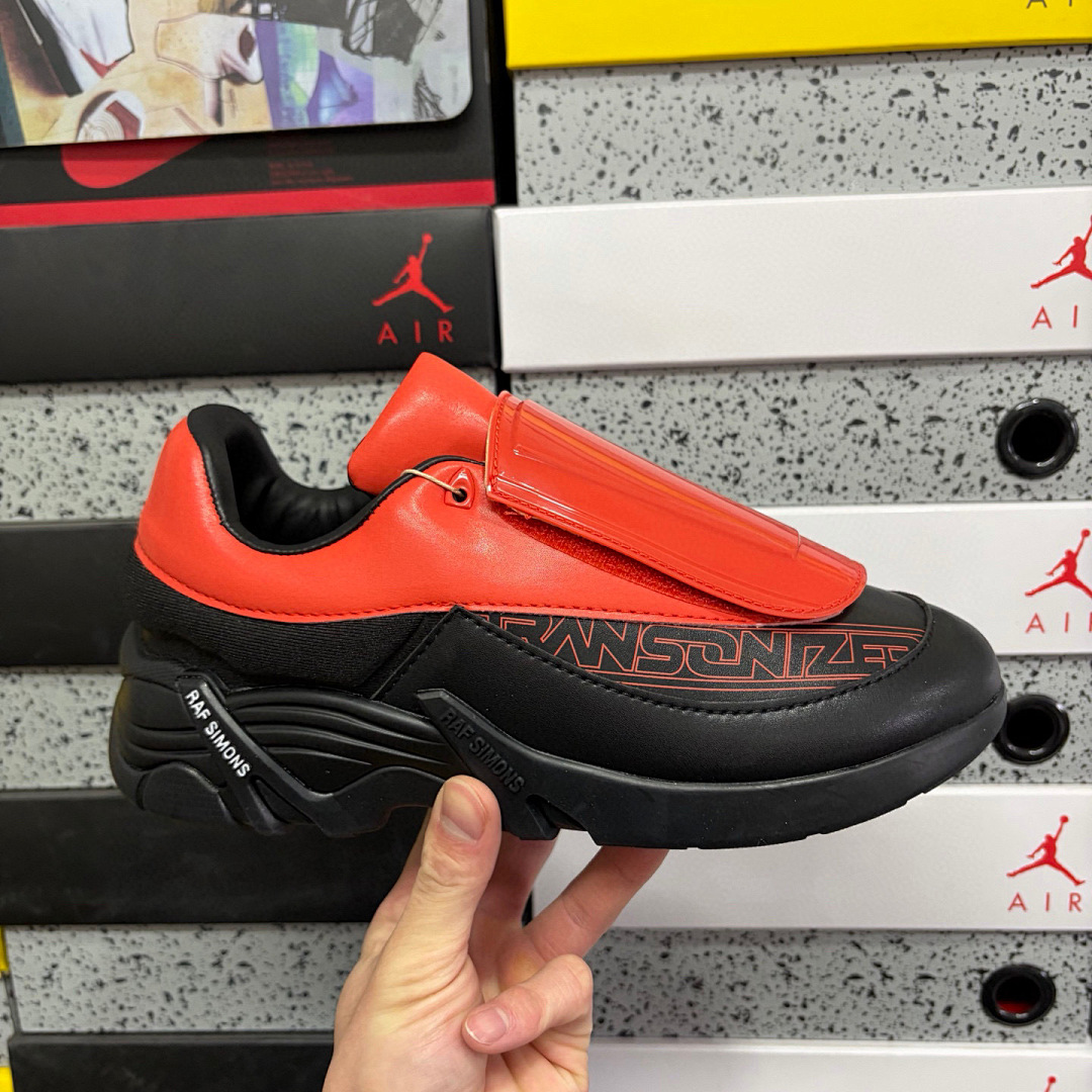 On Running Raf Simons Antei Low Top - Image 9