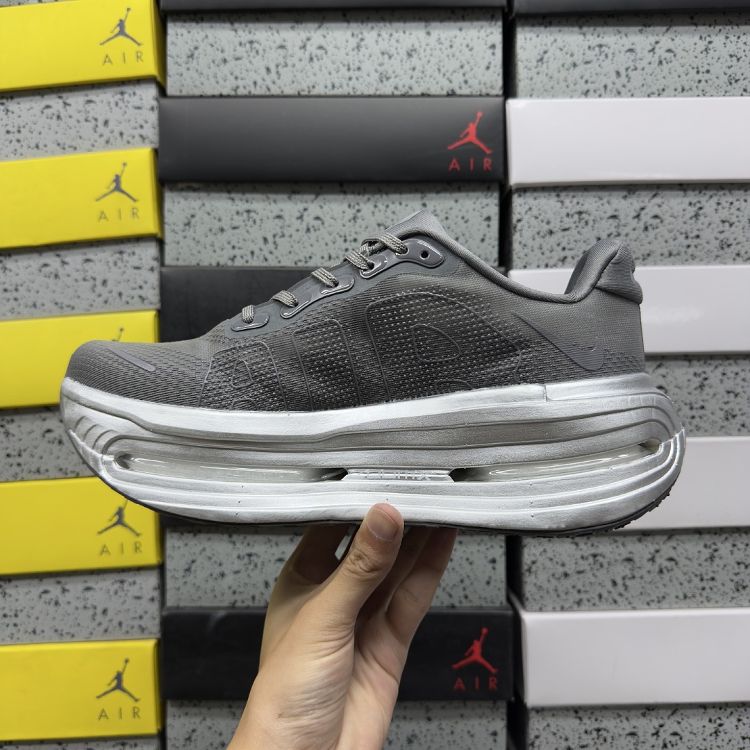 Nike Vomero Premium Isamaya Run Forever - Image 6