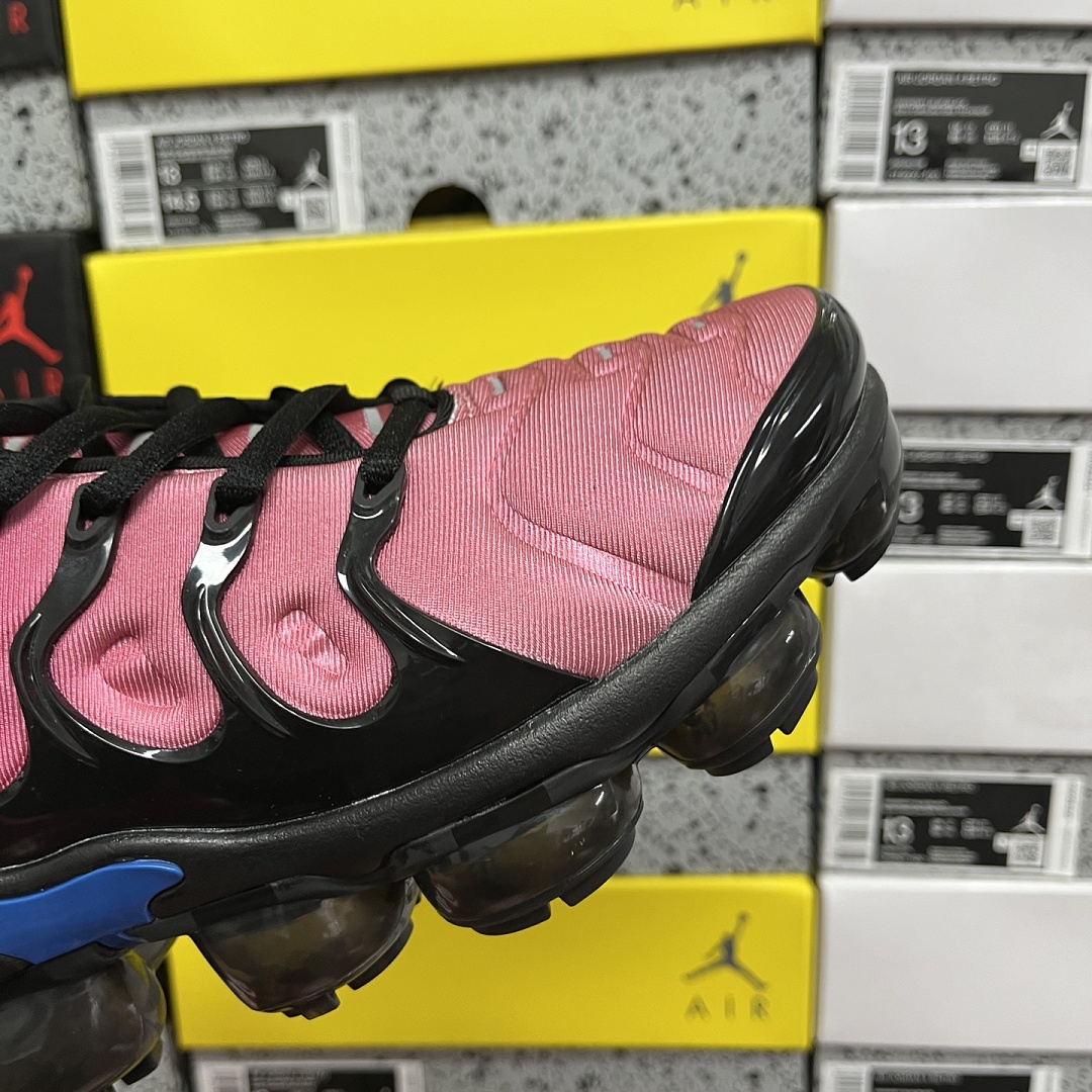 Nike Air VaporMax Plus Black Team Red Hyper Violet - Image 2