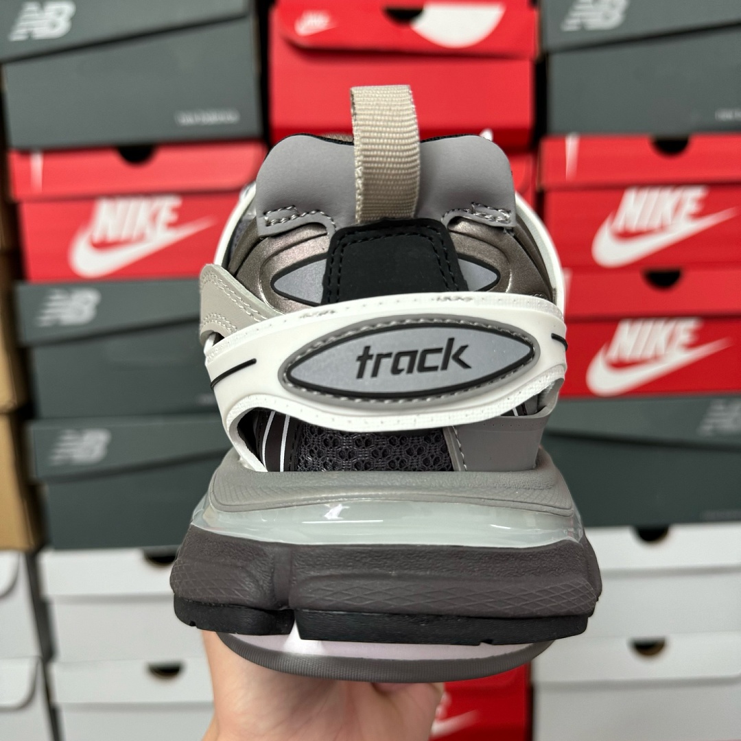 Balenciaga Track Dark Grey LED - Image 9