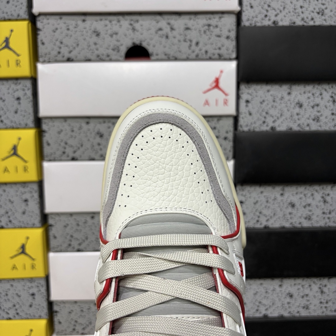 Louis Vuitton Trainer - Image 5