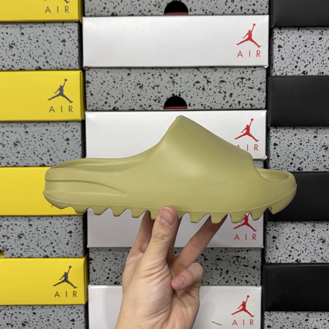 Adidas Yeezy Slide Resin - Image 6
