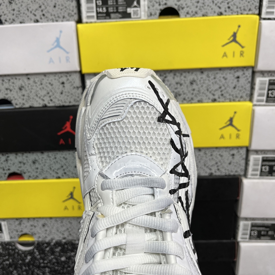 Balenciaga BLCG Runner 7.0 - Image 4