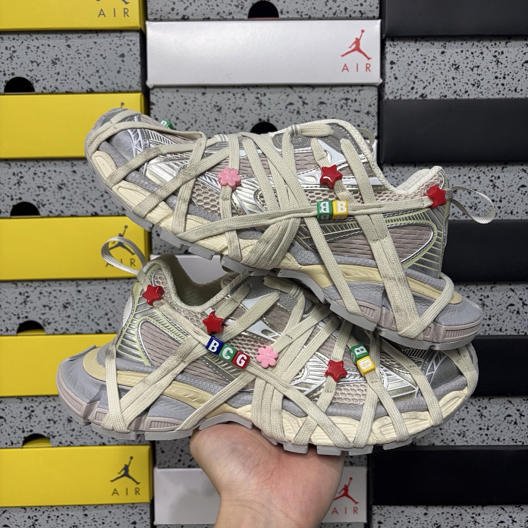 Balenciaga 3XL - Image 3