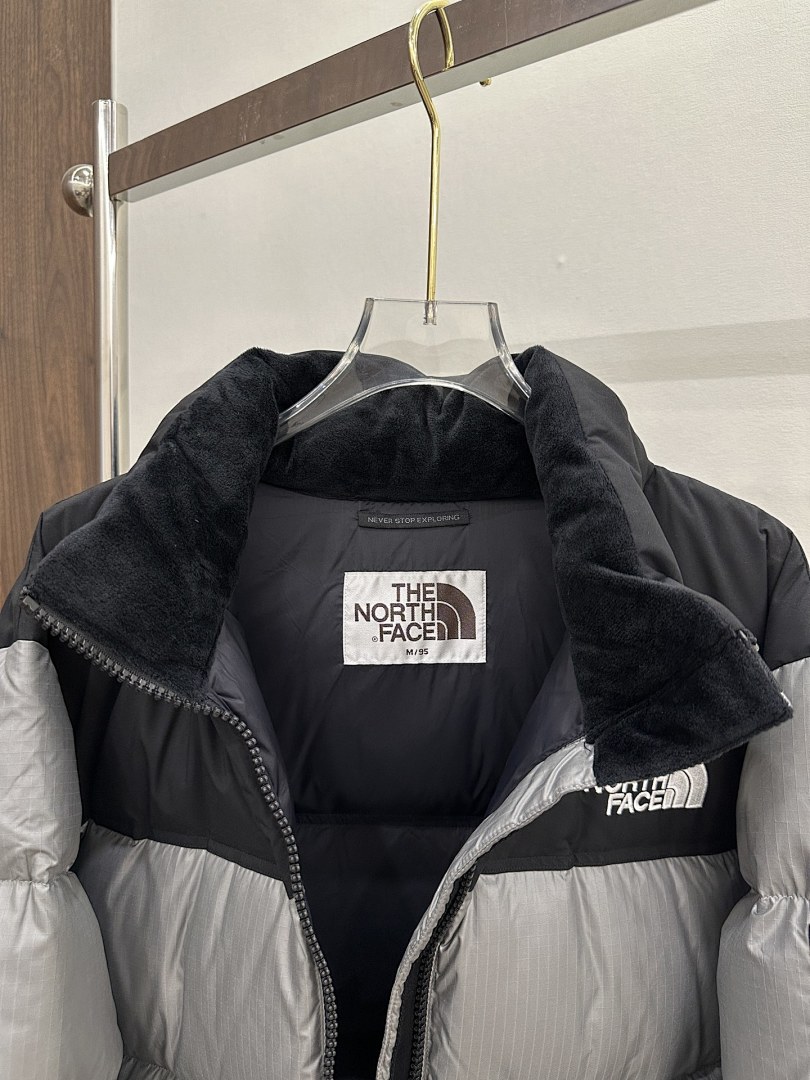 Chanel The North Face White Label Novelty Nuptse Down Jacket (Asia Sizing) - Image 41