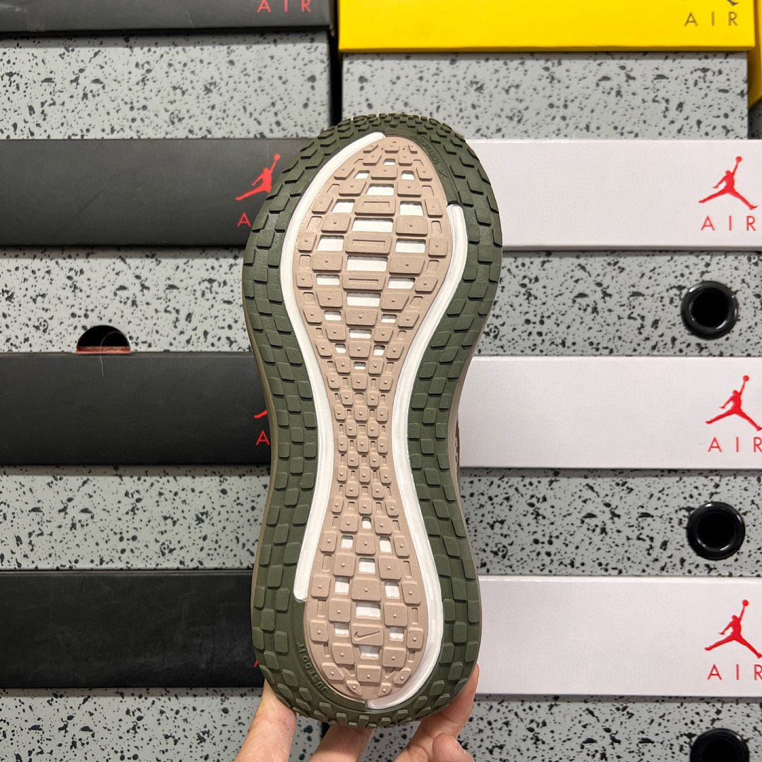 Nike Vomero Plus Caldera Brown Dark Field - Image 8