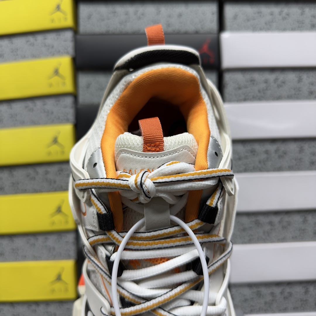 Balenciaga BLCG Track LED 3.0 (Orange) - Image 5