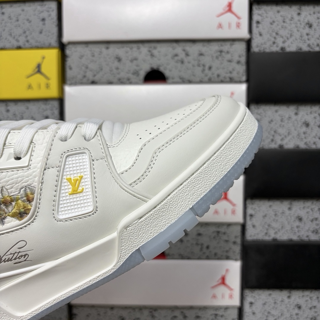 Louis Vuitton Trainer - Image 4