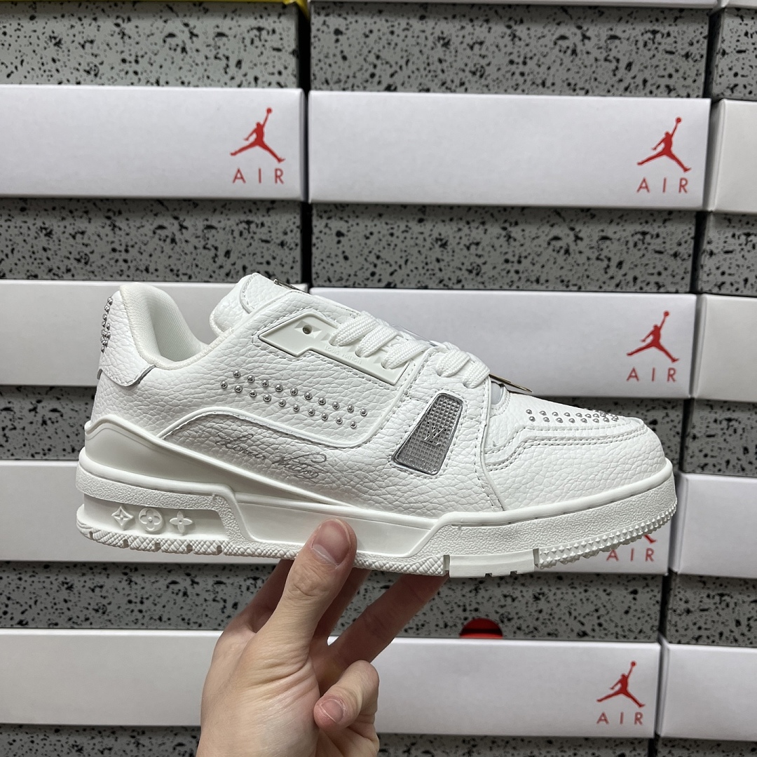 Louis Vuitton Trainer Rhinestone - Image 9