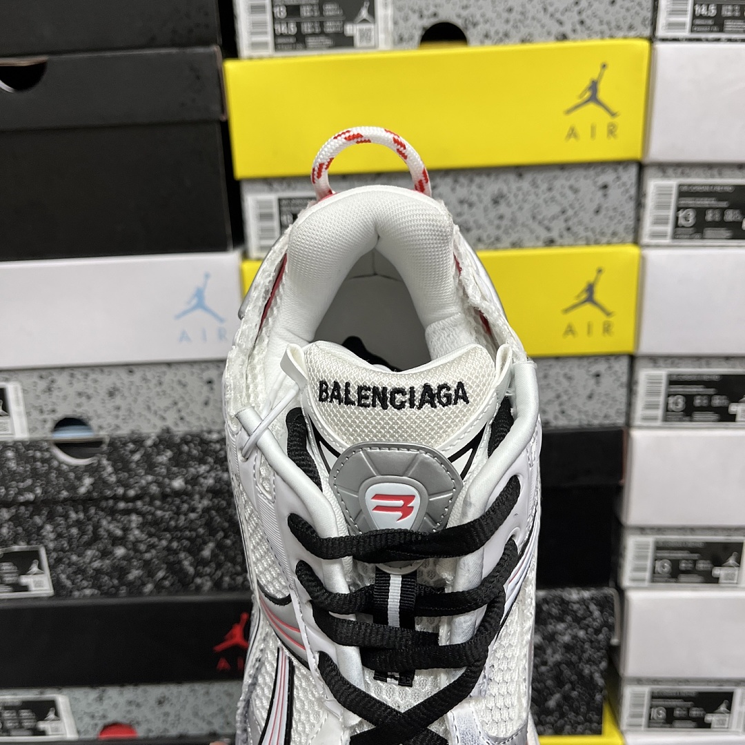 Balenciaga BLCG Runner 7.5 - Image 3