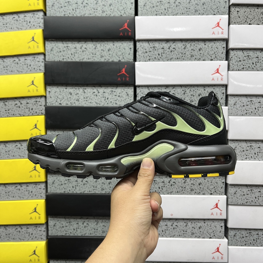 Nike Air Max Plus Iron Gray Light Liquid Lime (Black) - Image 6