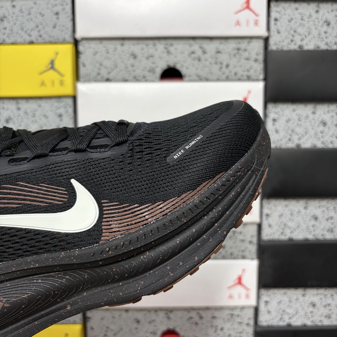 Nike Vomero 18 Coffee Bean - Image 3