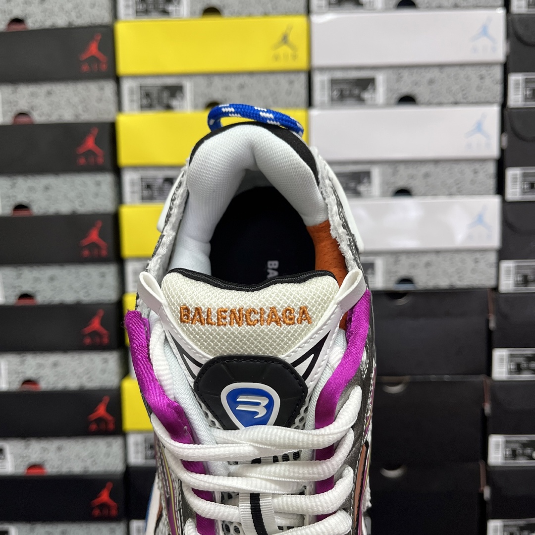 Balenciaga BLCG Runner 7.0 - Image 2