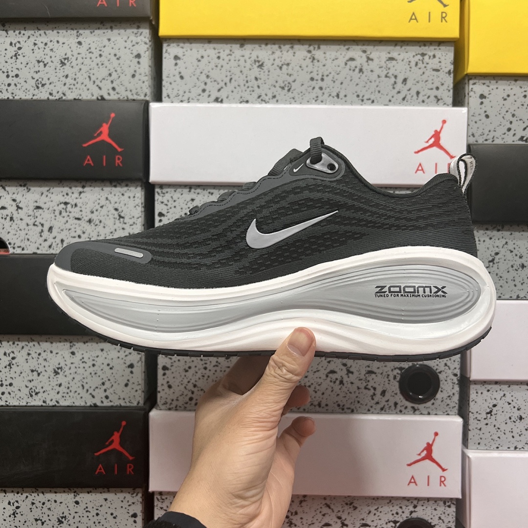 Nike Vomero Plus Anthracite White Wolf (Grey) - Image 2