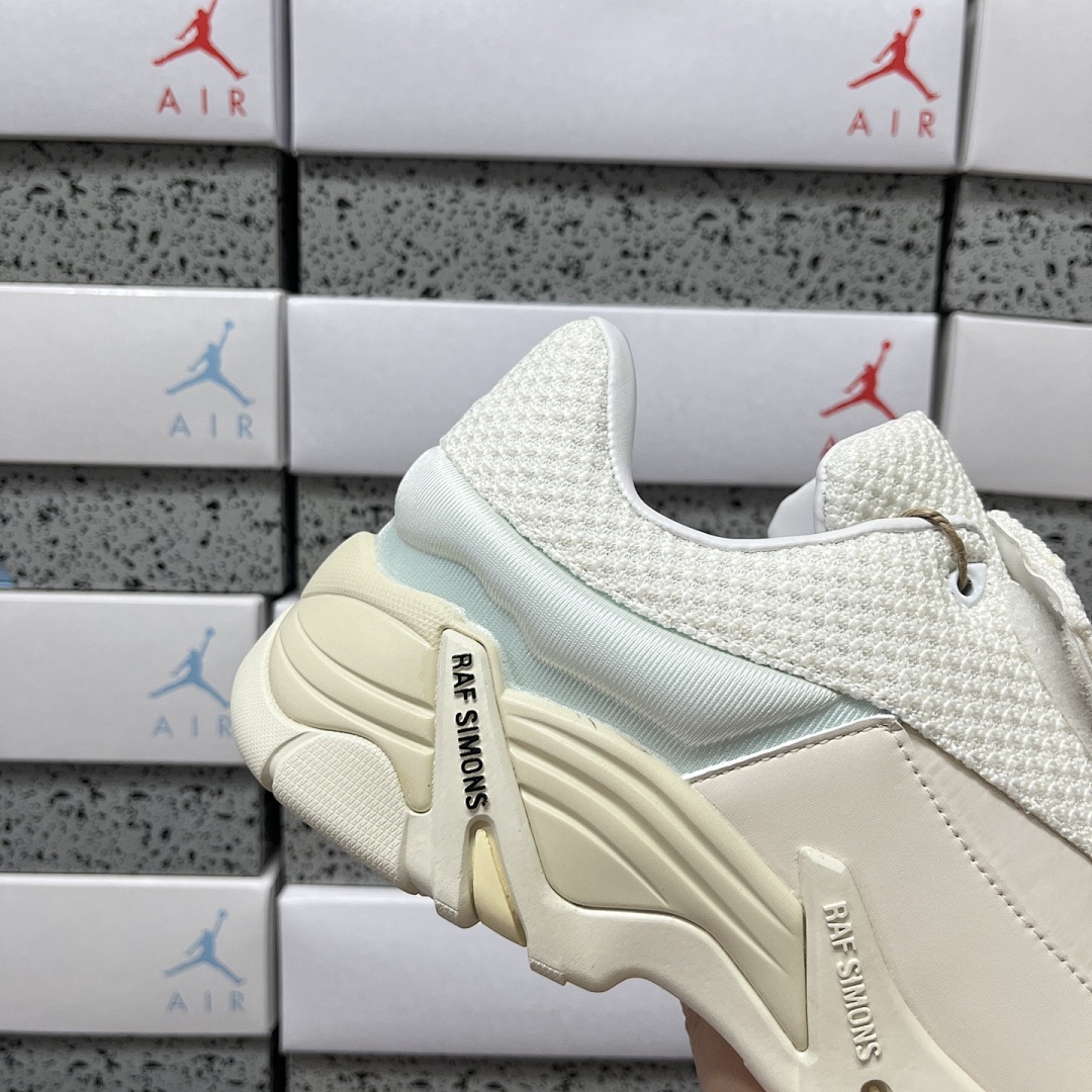On Running Raf Simons Antei Low Top - Image 7